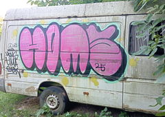 Graffiti Bombing - Photo by Homs (2025)