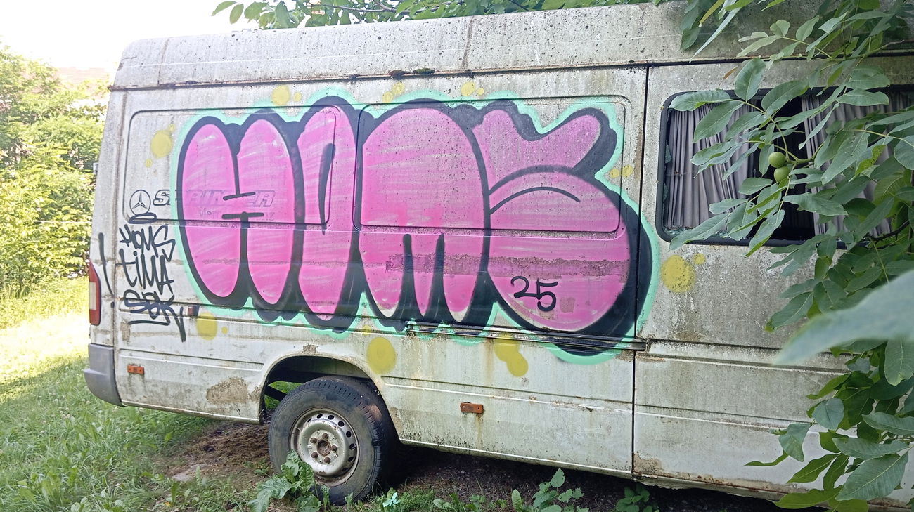 Graffiti Bombing - Photo by Homs (2025)