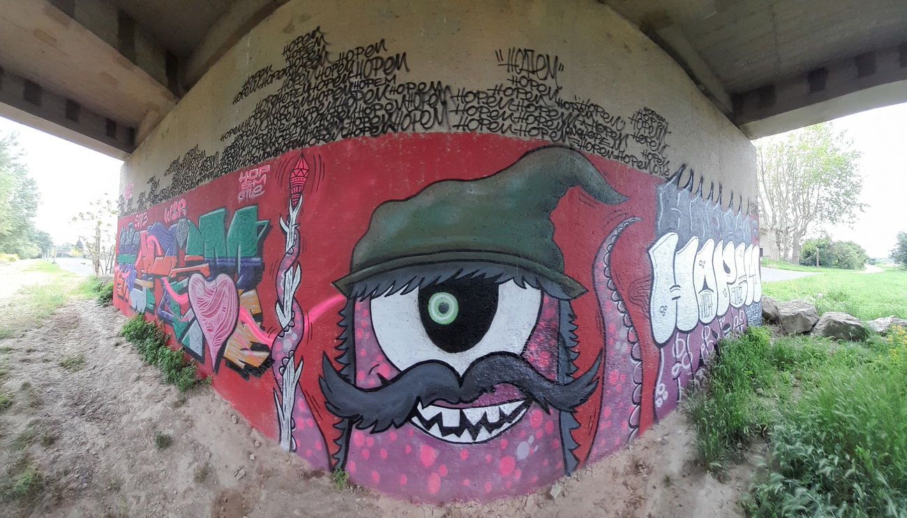 Graffiti Wall in France - Photo by HopemW2R - hopem, hopemstory, carcassonne (2022)