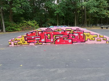 Graffiti Photo by HozaOne - hoza, emu