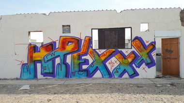 Graffiti Wall in Dubaj - Photo by Hpex - hpex (2017)