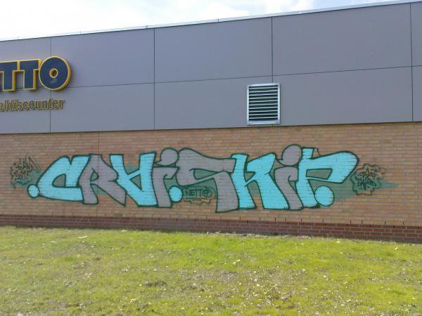 Graffiti Wall - Photo by HubaOne - Crai, Skip (2010)