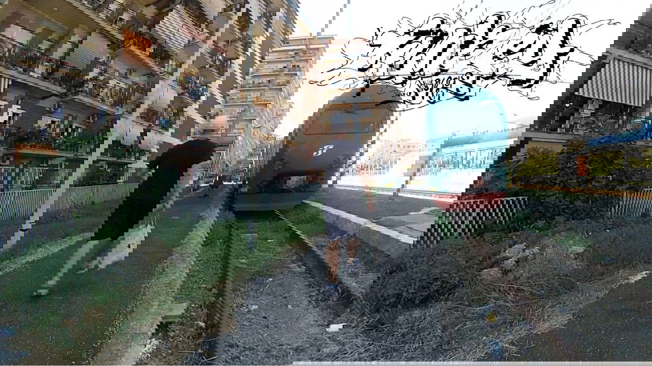 Graffiti Train - Photo by HunkeyKongs - Hunkey, Kongs, The (2015)