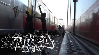 Graffiti Train - Photo by HunkeyKongs - Hunkey, Kongs, The (2015)