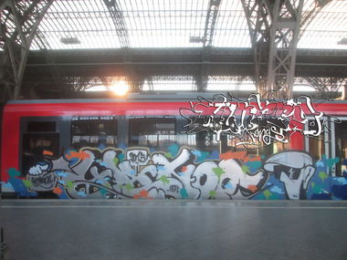 Graffiti Train - Photo by HunkeyKongs - Hunkey, Kongs, The (2015)