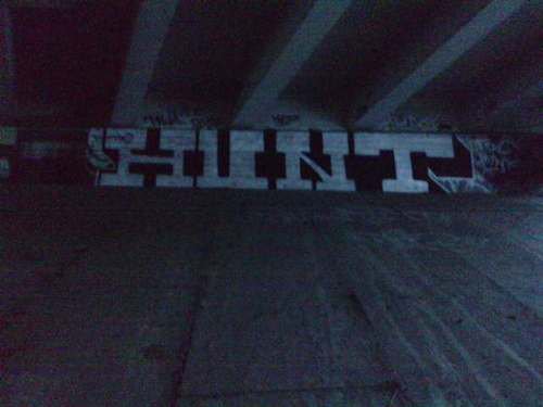 Graffiti Bombing - Photo by Huntone - hunt (2012)