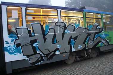 Graffiti Train - Photo by Huntone - hunt (2014)