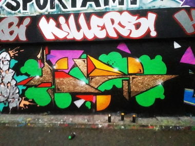 Graffiti Wall - Photo by Hyde - HYDE, TBK, 2018 (2018)