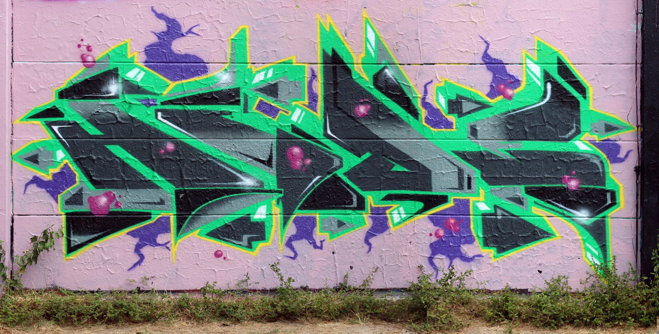 Graffiti Wall - Photo by Hyde - Hyde, Hide, TBK (2018)