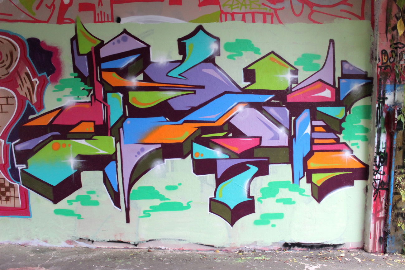 Graffiti Wall - Photo by Hyde - HYDE, TBK (2016)