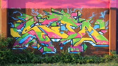 Graffiti Wall - Photo by Hyde - Hyde, Seta, TBK (2016)