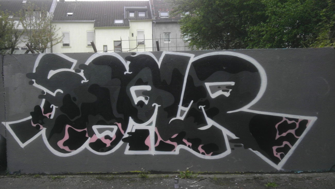 Graffiti Wall - Photo by Hykes77 - soilr, gfs, essen (2012)