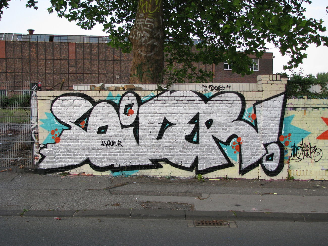 Graffiti Wall - Photo by Hykes77 - soilr, gfs, soiler (2011)