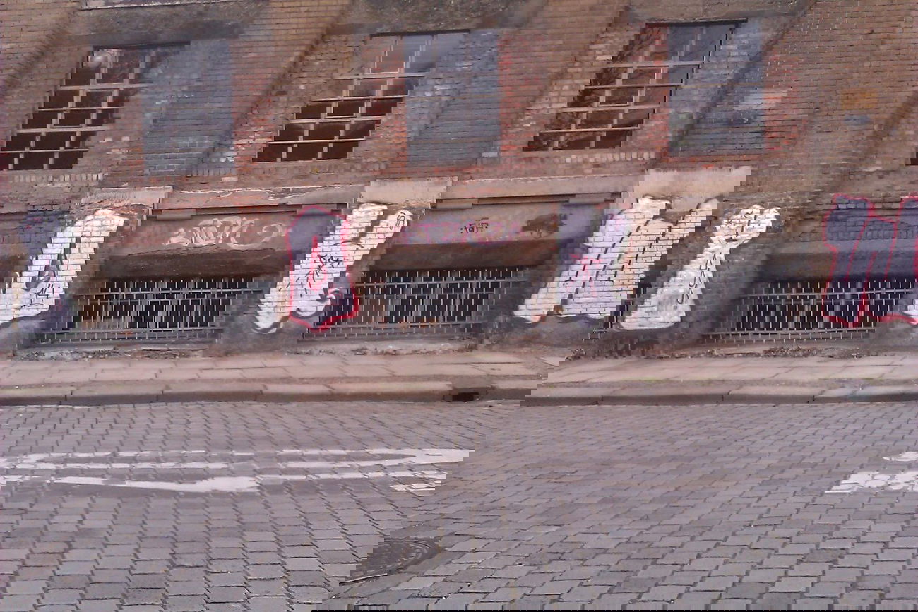 Graffiti Wall - Photo by ICD10 - YOUW, Leipzig, Slut (2014)