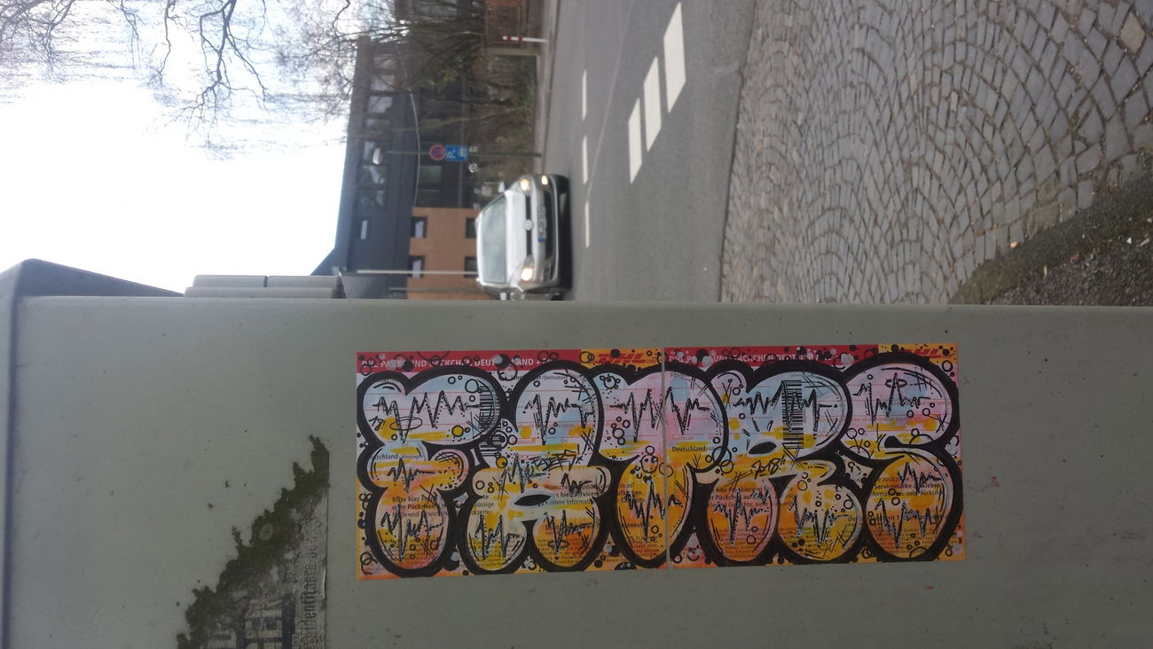 Graffiti Artwork - Photo by IDeeone