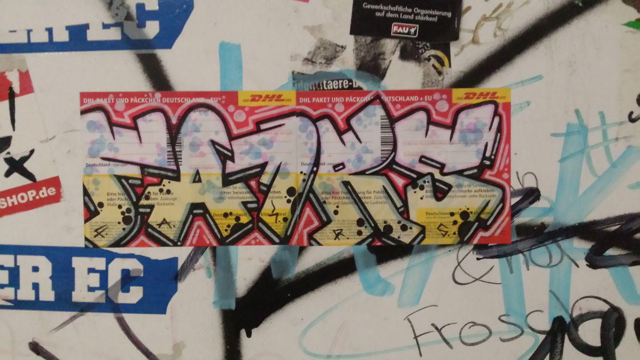 Graffiti Wall - Photo by IDeeone