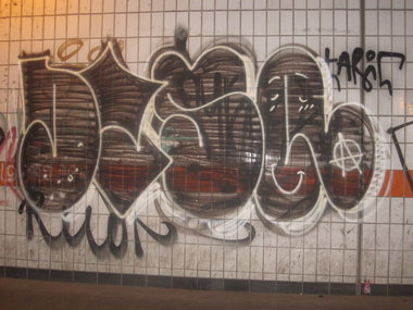 Graffiti Bombing - Photo by IG0R - Disq, Taric, Onoe