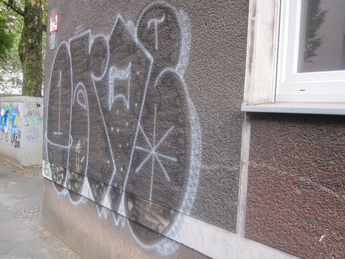 Graffiti Bombing - Photo by IG0R - Onoe;