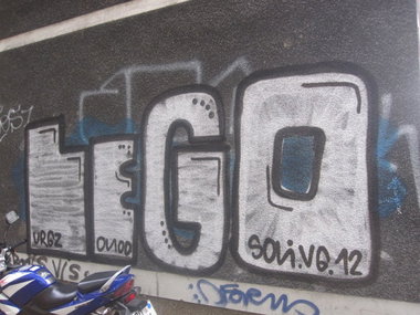 Graffiti Bombing - Photo by IG0R - Lego, Urgz, Onoo (2012)