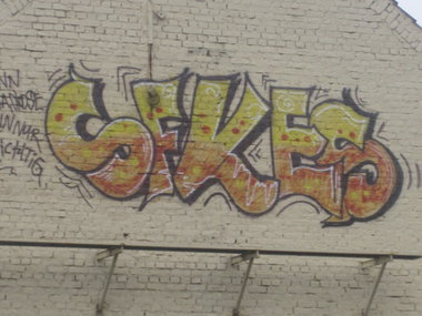 Graffiti Bombing - Photo by IG0R - SFKES, sfkes