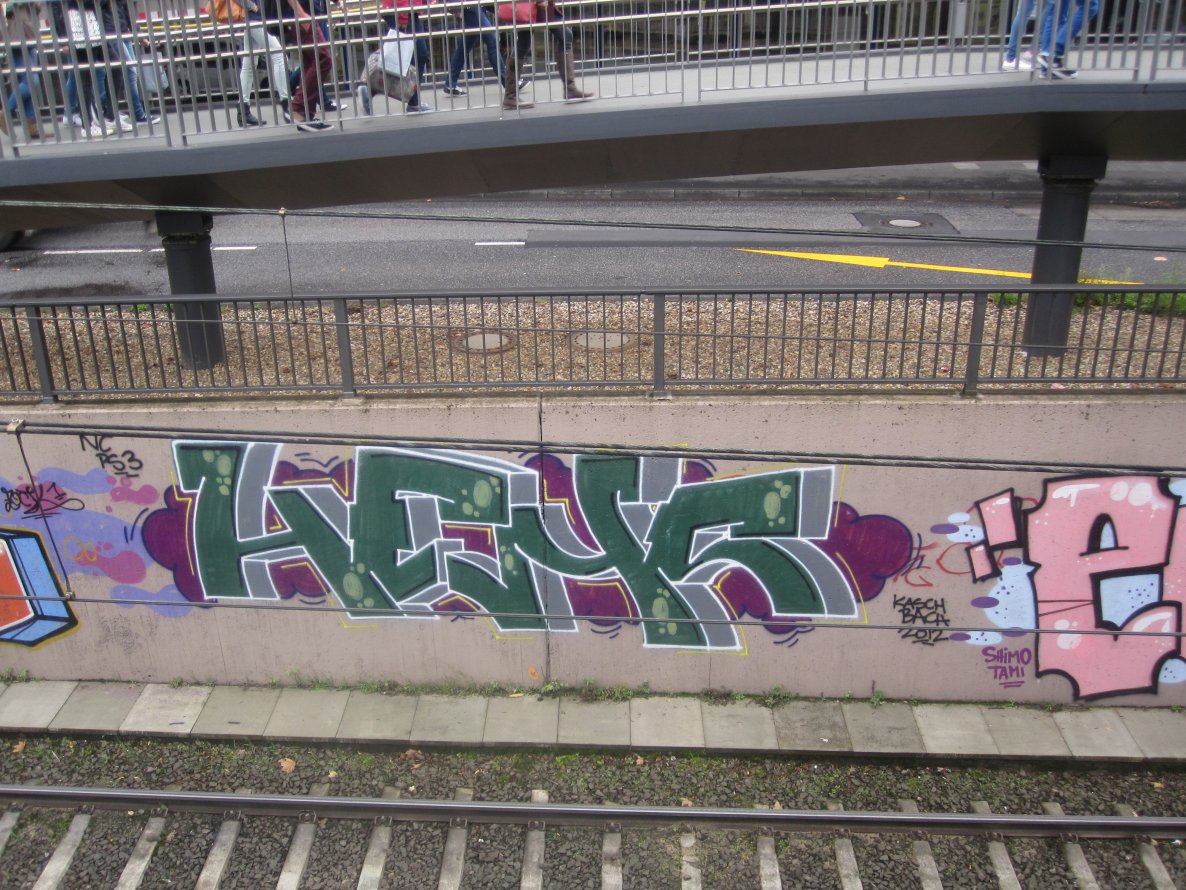 Graffiti Bombing - Photo by IG0R - Heys, NC, Ps3 (2013)