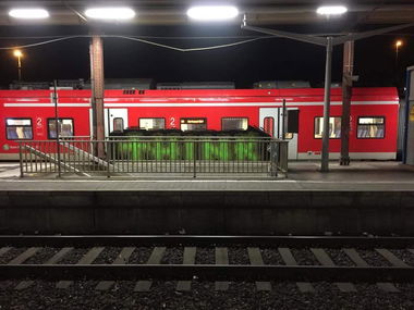 Graffiti Train - Photo by ILikeBigButts - think