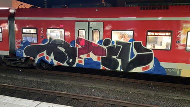 Graffiti Train - Photo by ILikeBigButts - motiv