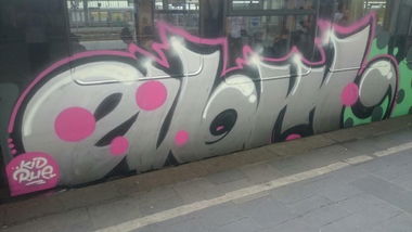 Graffiti Train - Photo by ILikeBigButts - abm