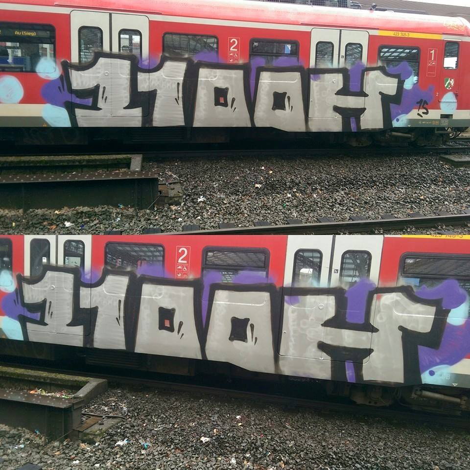 Graffiti Train - Photo by ILikeBigButts - 110, oh