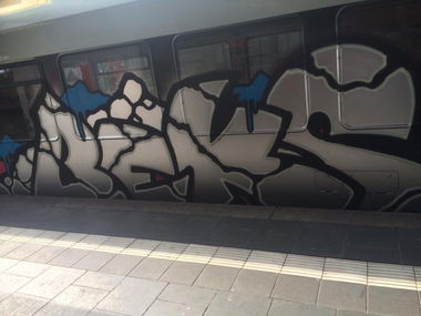 Graffiti Train - Photo by ILikeBigButts - beks