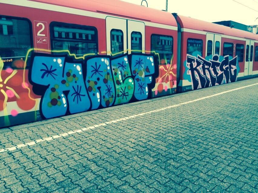 Graffiti Train - Photo by ILikeBigButts - hacf