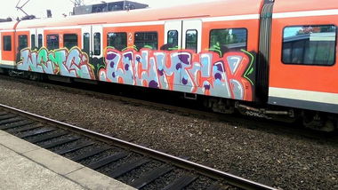 Graffiti Train - Photo by ILikeBigButts - wcmc