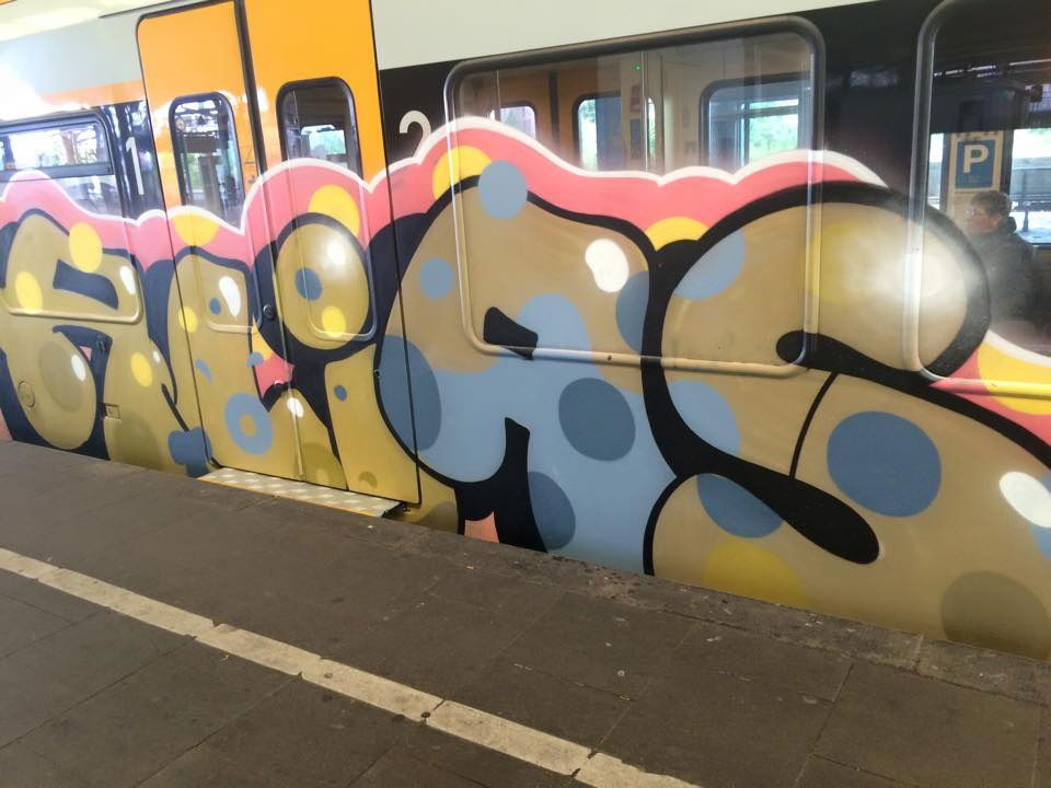 Graffiti Train - Photo by ILikeBigButts - alias