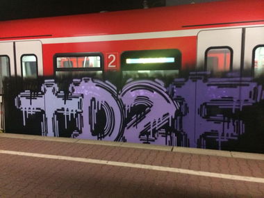 Graffiti Train - Photo by ILikeBigButts - think, td2f