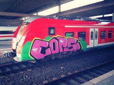 Graffiti Train - Photo by ILikeBigButts - cops