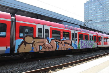 Graffiti Train - Photo by ILikeBigButts - ibes