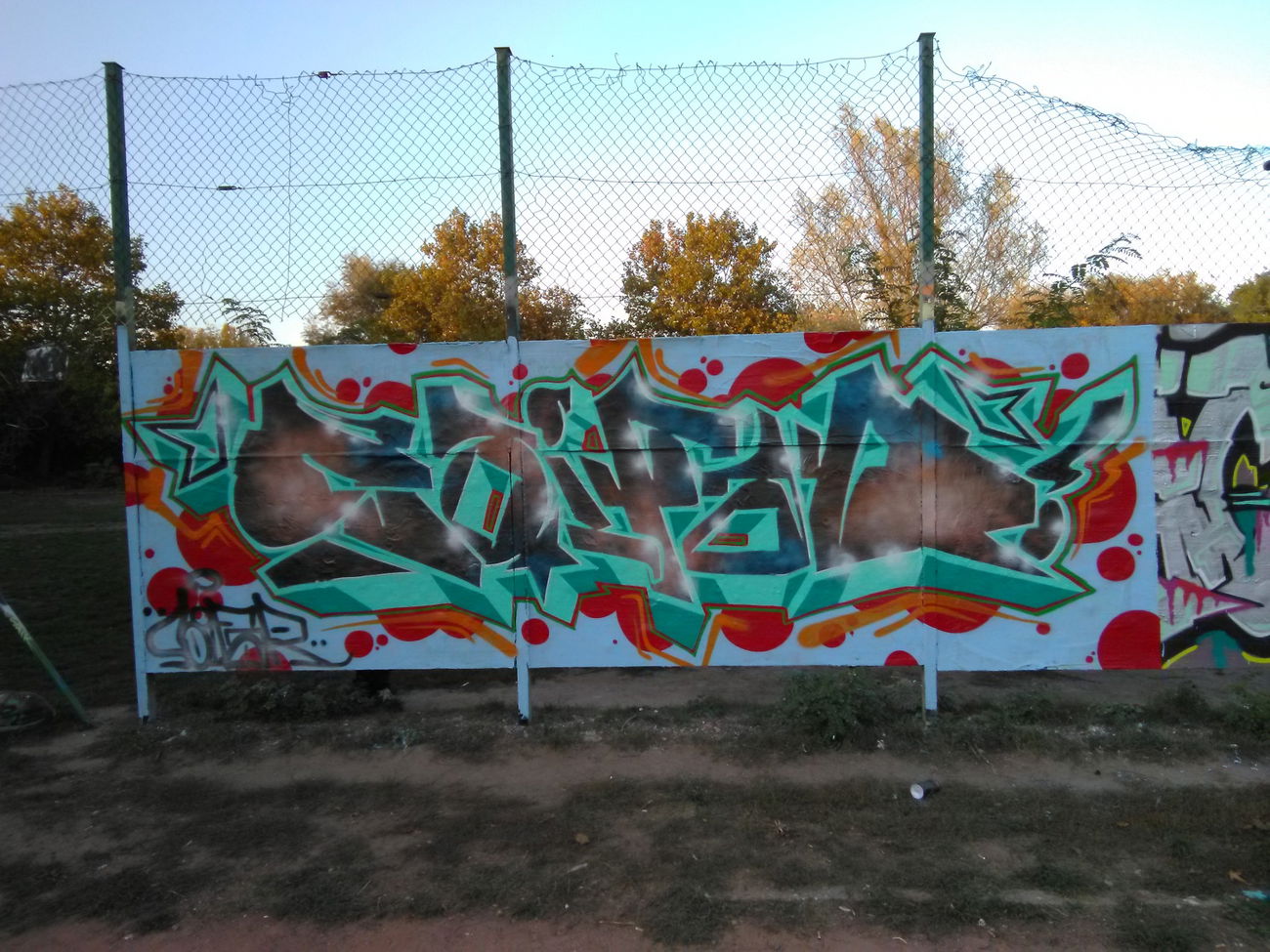 Graffiti Wall - Photo by ILoveTTs