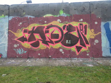 Graffiti Wall - Photo by ILoveTTs