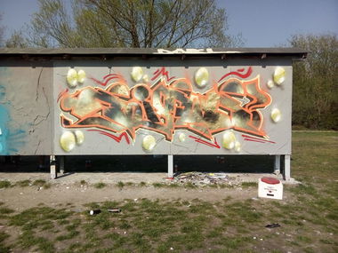 Graffiti Wall - Photo by ILoveTTs