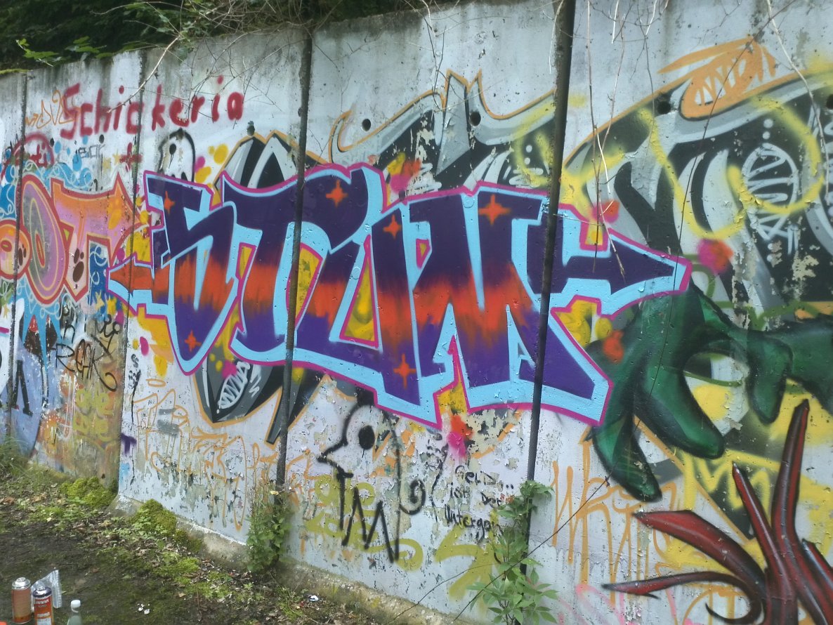 Graffiti Wall - Photo by INFOrmation - Stum (2012)