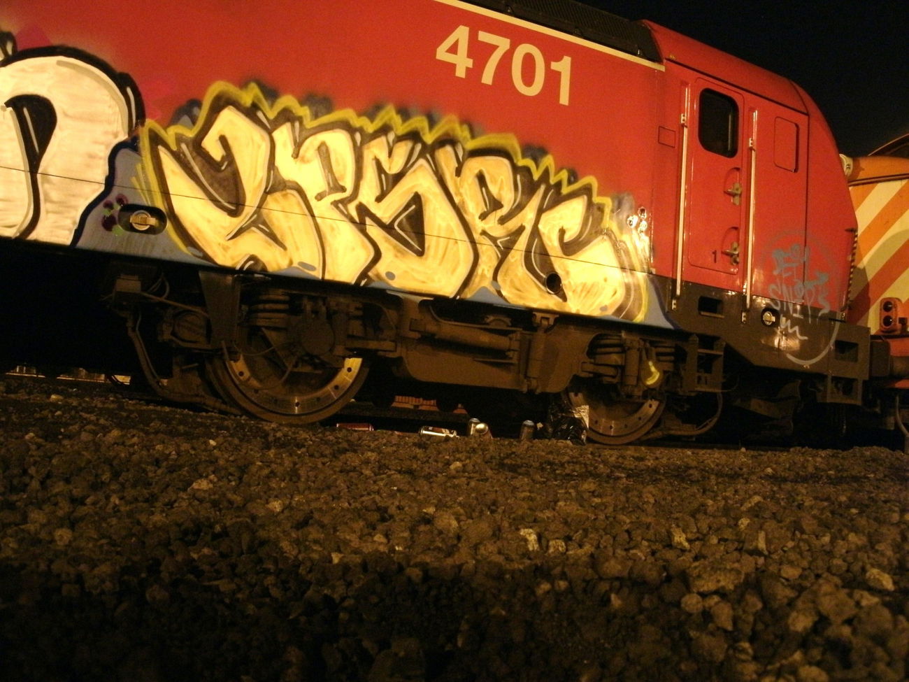 Graffiti Train - Photo by INOX23