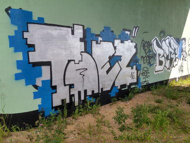 Graffiti Wall - Photo by INTERTOY - BHG