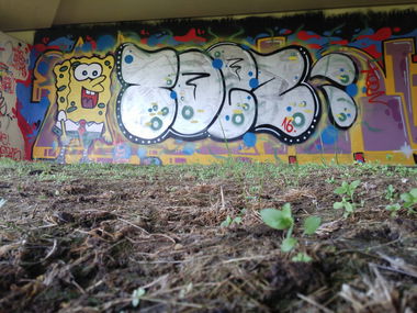 Graffiti Wall - Photo by INTERTOY - BHG, TOEZ, Spong3bob