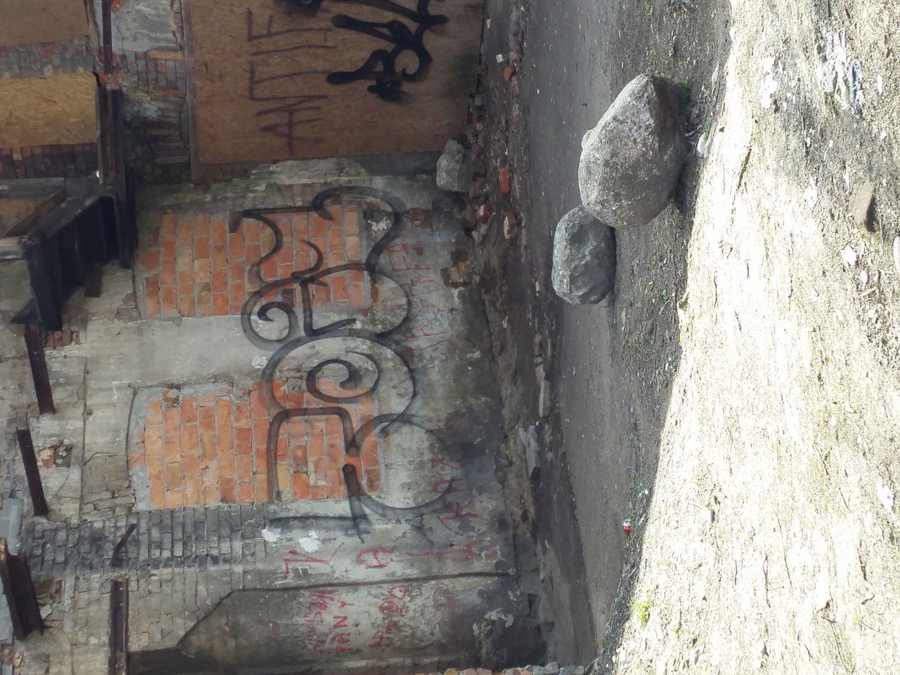 Graffiti Bombing - Photo by INTERTOY