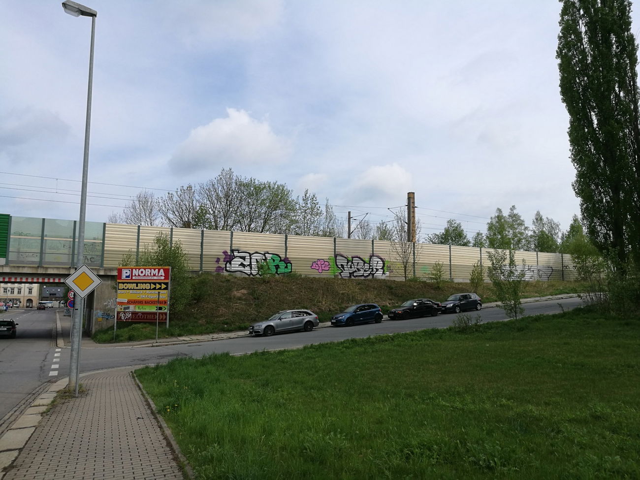 Graffiti Street Art - Photo by INTRIGEYOAR - ChemnitzCuberZarStraße2018