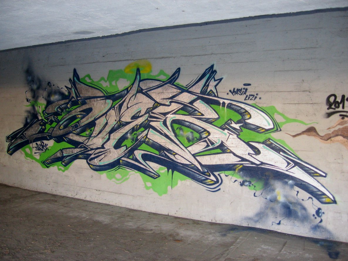 Graffiti Wall - Photo by IceKid - over, ice, mad