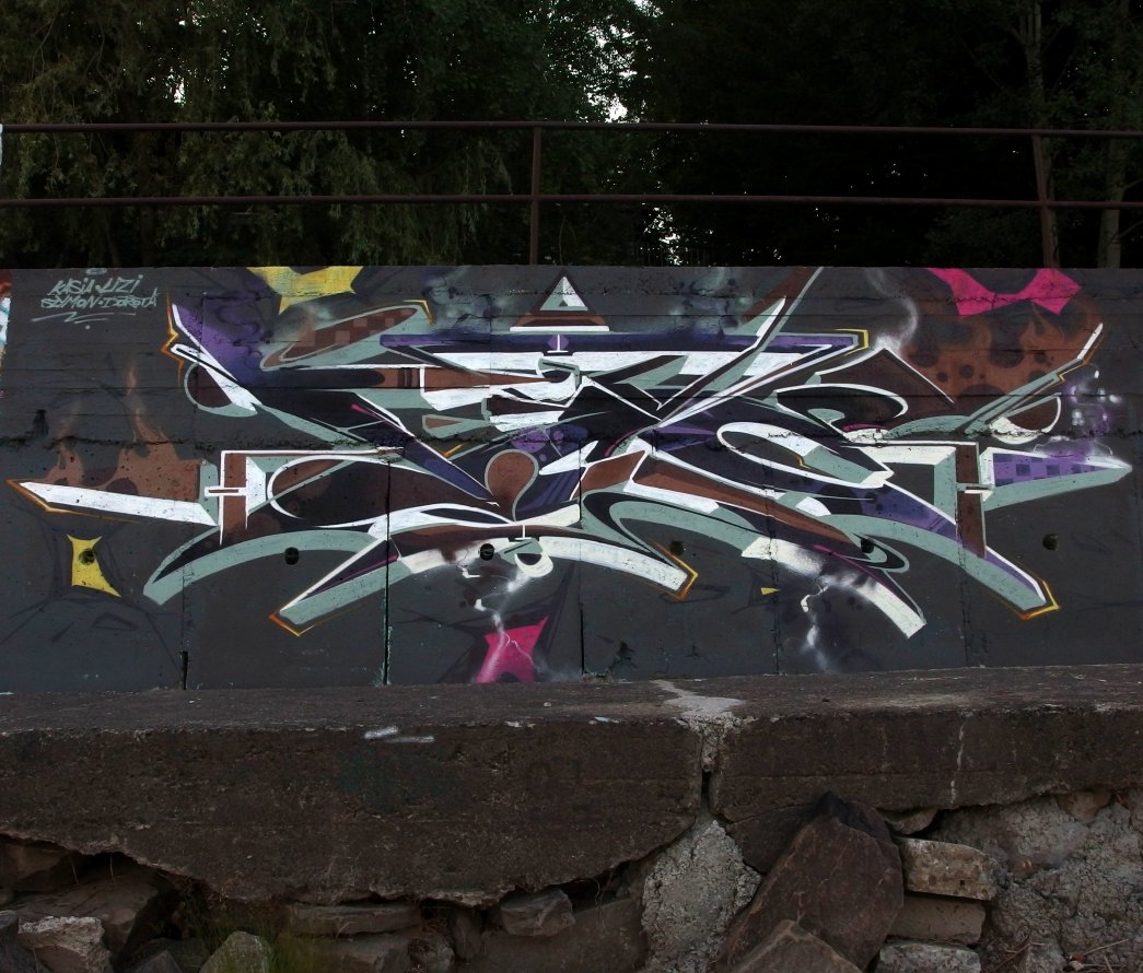 Graffiti Wall - Photo by IceKid - ICE, MALIK, EKISON