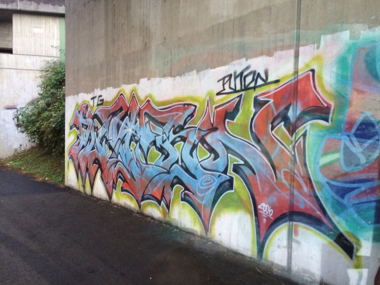 Graffiti Wall in Köln - Photo by Ihrefeld1 - PUTON, NETZ (2006)