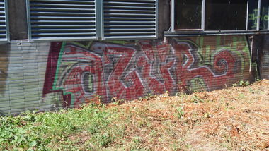 Graffiti Bombing in Köln - Photo by Ihrefeld1 - Azür