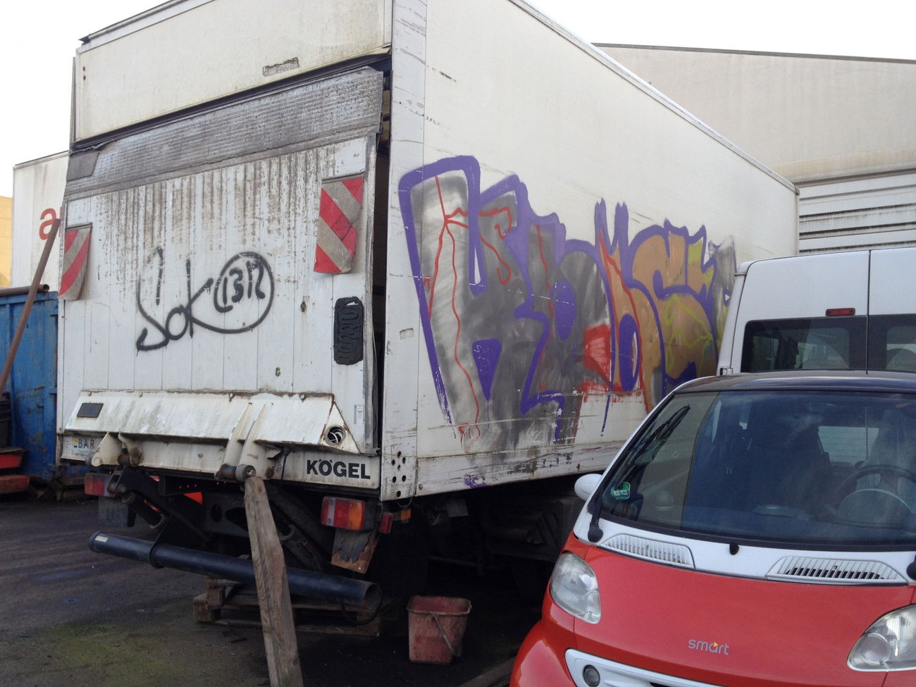 Graffiti Bombing in Köln - Photo by Ihrefeld1 - Koose